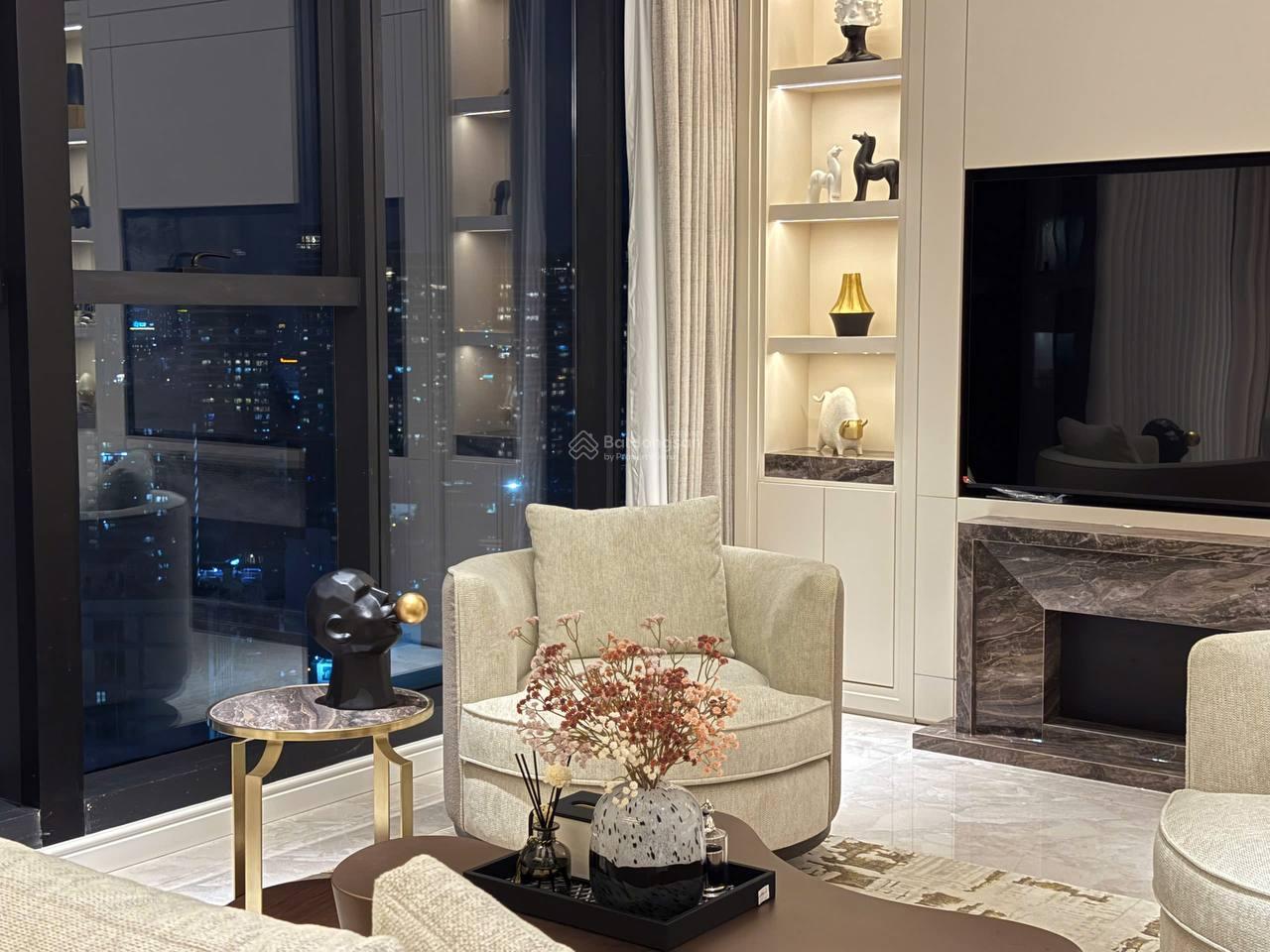 CẶP CĂN ĐẶC BIỆT RỘNG 200m2 3PN VINHOMES GOLDEN RIVER QUẬN 1