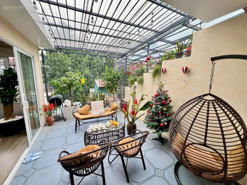 TẬP THỂ NAM ĐỒNG, HỒ ĐẮC DI, DUPLEX 2 TẦNG 180m2 4PN - 4WC